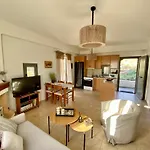 Horizon Mani - Seaview Family Friendly House